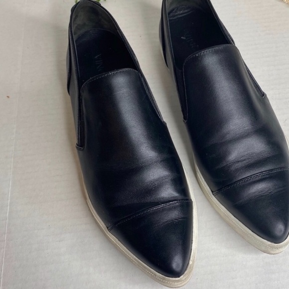 Vince Black Pointed Toe leather slip on - Picture 2 of 6